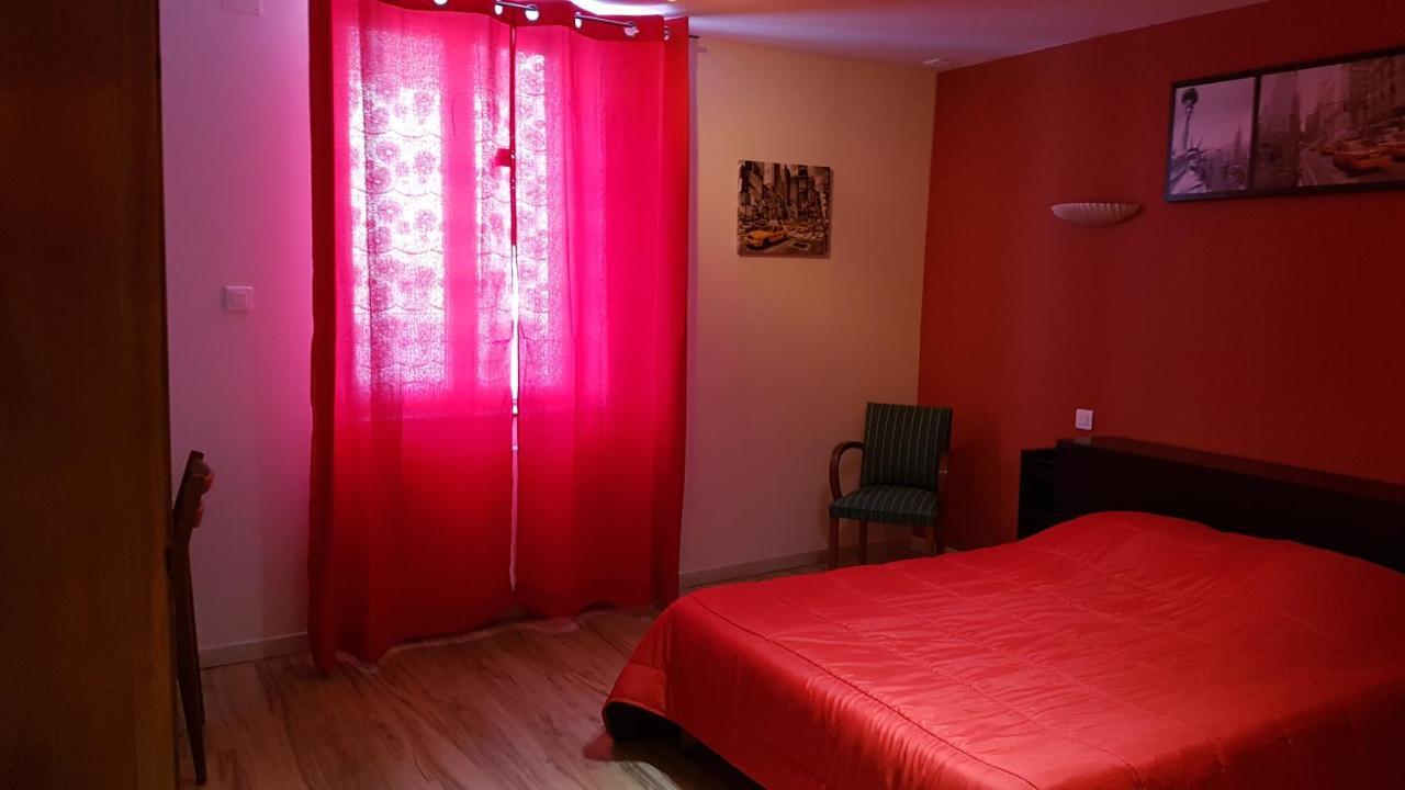 La Roseraie Appartement Épinal Buitenkant foto